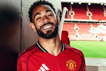 Manchester United confirmó el fichaje de Matheus Cunha