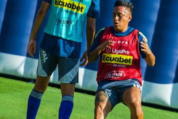Cueva: "Voy a darlo todo y apoyar al cuerpo técnico"