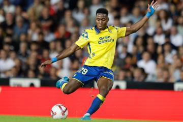 Chelsea anunció el fichaje de portugués Essugo