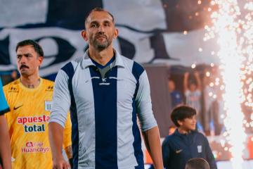 Alianza Lima rindió homenaje a Alejandro Villanueva