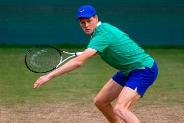 No se recupera: Jannik Sinner cayó en octavos del Torneo de Halle