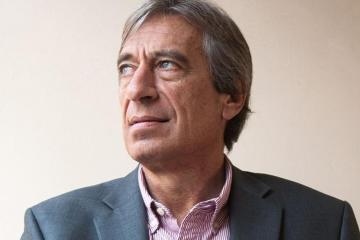 Leguía: "Oscar Ibáñez tiene que quedarse"