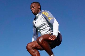 Luis Advíncula se sumó a Boca Juniors en Miami