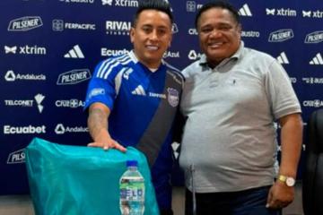 ¡Se puso la '10' de Emelec! Cueva fue presentado en club ecuatoriano