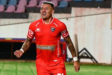 Garcés descartó rumores sobre una posible salida de Cienciano