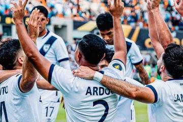 Guatemala venció a Guadalupe y clasificó a cuartos de Copa Oro
