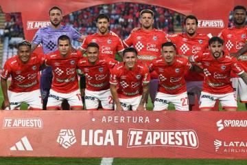 Valoyes: "Tengo contrato hasta fin de año con Cienciano y voy a cumplirlo"