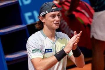 'Nacho' Buse no pudo con argentino Cerundolo y quedó eliminado en Gstaad