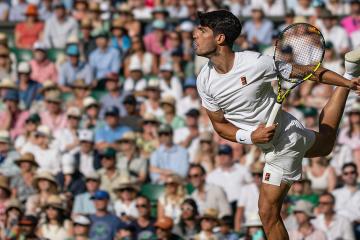 Carlos Alcaraz ganó y avanzó a octavos de final de Wimbledon