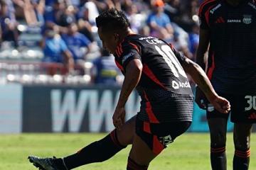 Con Cueva y Barco, Emelec venció por la mínima diferencia a Mushuc Runa