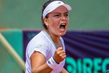 Lucciana Pérez venció a Dana Guzmán y avanzó a cuartos en el W35 São Paulo