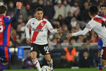 River no pasó del empate ante San Lorenzo en el regreso de Juanfer Quintero