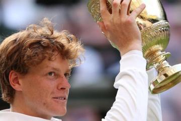 Janick Sinner derrotó a Carlos Alcaraz y se consagró campeón de Wimbledon 2025