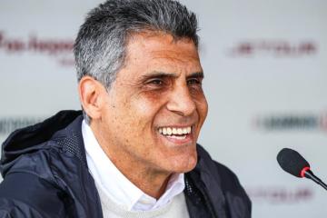 Barco: “El plantel de Universitario está completo y con los cupos de extranjeros cubiertos”