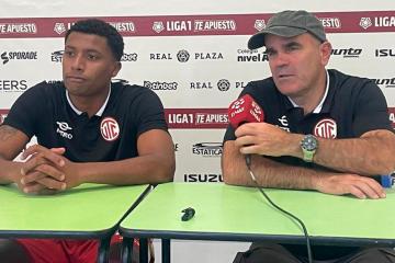 Bossi: “Mucha satisfacción por los muchachos que se vienen sacrificando partido a partido”