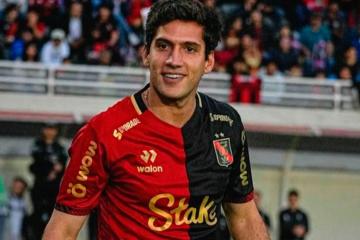 Melgar oficializó préstamo de Saba a Boys