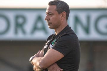 Solano sobre dirigir a Pakistán: "Soy un técnico más que busca un espacio, estos son los retos que hay que asumir"