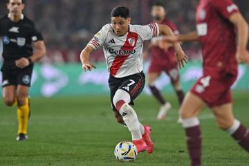River Plate dejó escapar el triunfo y empató 1-1 con Lanús en el Clausura argentino