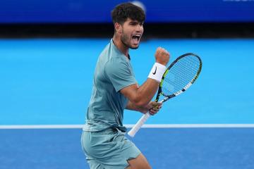 Alcaraz derrotó a Zverev y jugará nueva final ante Sinner