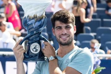 Alcaraz se coronó campeón en Cincinnati tras retiro de Sinner