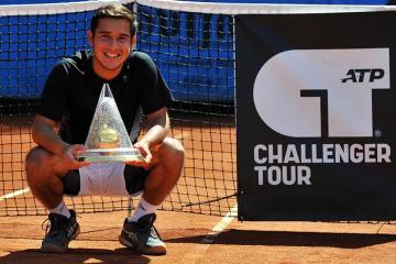¡Gonzalo Bueno se coronó campeón en Liberec!