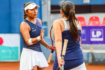 Ccuno avanzó en dobles a 'semis' del ITF W15 de Santiago