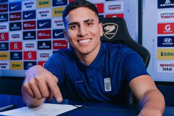 (FOTOS) ¡Refozará la zaga!  Alianza Lima oficializó llegada de Chávez