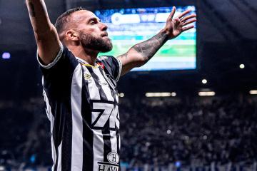 Santos remontó y venció a Cruzeiro por el Brasileirao