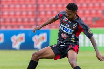 De Santis ingresó en la caída de Caracas ante Estudiantes de Mérida