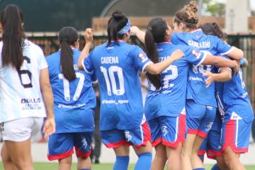 Mannucci arrancó venciendo a Biavo en el Clausura femenino