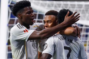 “Real Madrid mantiene su invicto con una contundente victoria 3-0 sobre Oviedo