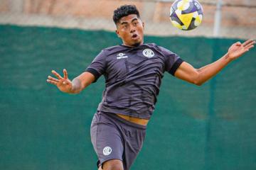 Erinson Ramírez: "Debemos buscar los tres puntos ante Sullana, y si no se puede, al menos un empate"