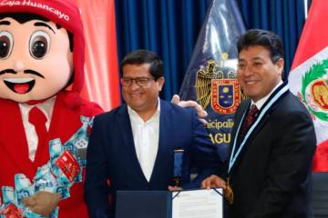 Caja Huancayo fue reconocida por su contribución al mejoramiento del complejo deportivo Pedro Huilca