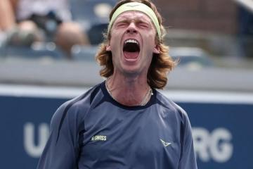 Rublev ganó en 5 sets y avanzó a cuarta ronda del US Open