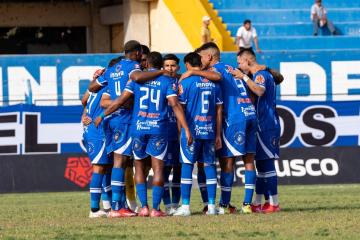 Santos goleó por 3-0 a San Marcos en la Liga 2