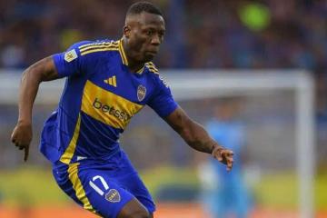 Luis Advíncula fue convocado en Boca Juniors para enfrentar a Defensa y Justicia