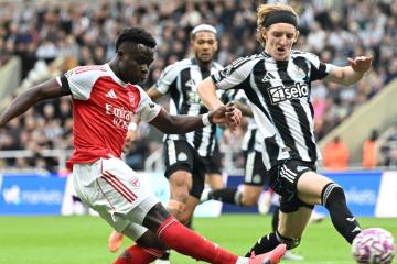 Arsenal venció en los descuentos al Newcastle
