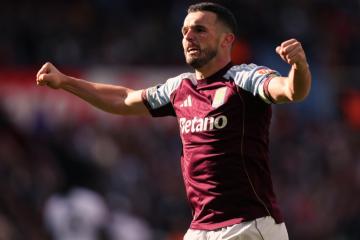Aston Villa logró su primer triunfo en la Premier League