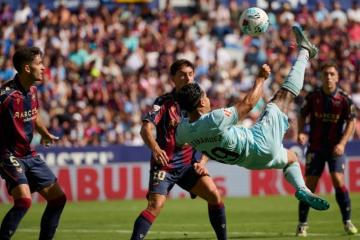 Levante y Betis empataron 2-2 en la Liga española