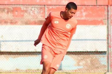 Aparicio ya quiere volver a la cancha: "Estoy en la última etapa de mi recuperación"
