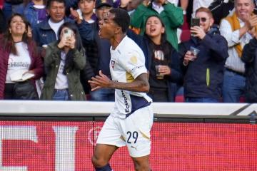 LDU sacó ventaja en casa al vencer por 2-0 a Sao Paulo