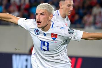 Eslovaquia logró agónica victoria ante Luxemburgo para mantenerse en la cima