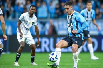 Noriega fue titular en victoria de Gremio