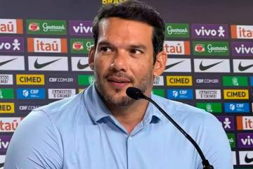 Pdte. de la CBF: "Jugamos contra los árbitros, la Policía, los recogebolas..."
