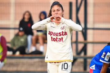 Universitario goleó a Mannucci en la Liga Femenina