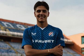 Matteo Pérez Vinlöf se quedó entre los suplentes en buen triunfo del Dinamo Zagreb