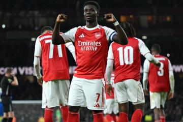 Arsenal avanzó en la Copa de la liga inglesa