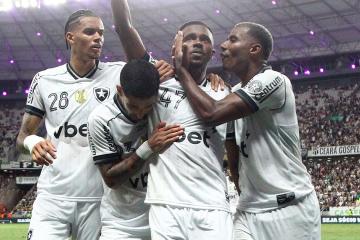 Botafogo se recuperó y venció a Ceará por el Brasileirao
