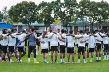 Tras su parón por falta de pagos, Emelec volvió a los entrenamientos