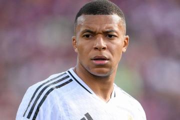 Mbappé entrenó diferenciado pero podrá jugar el fin de semana